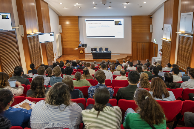 Maurice Block Lecture Theatre
